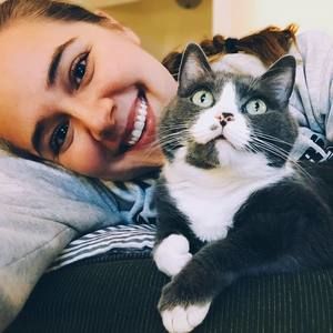 Meet your Posher, Hannah